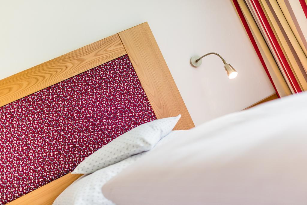 Hotel Stefaner Тірес Номер фото
